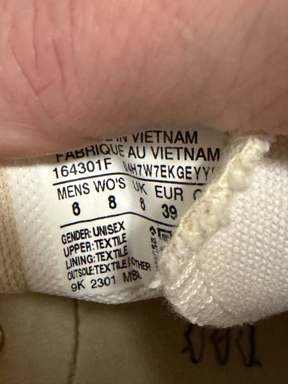 Converse Chuck Taylor All Star Slip On White Mens 6 / Womens 8⁠
